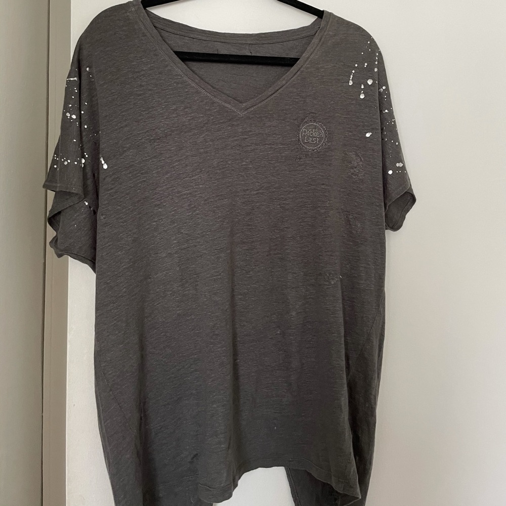 The hip tee